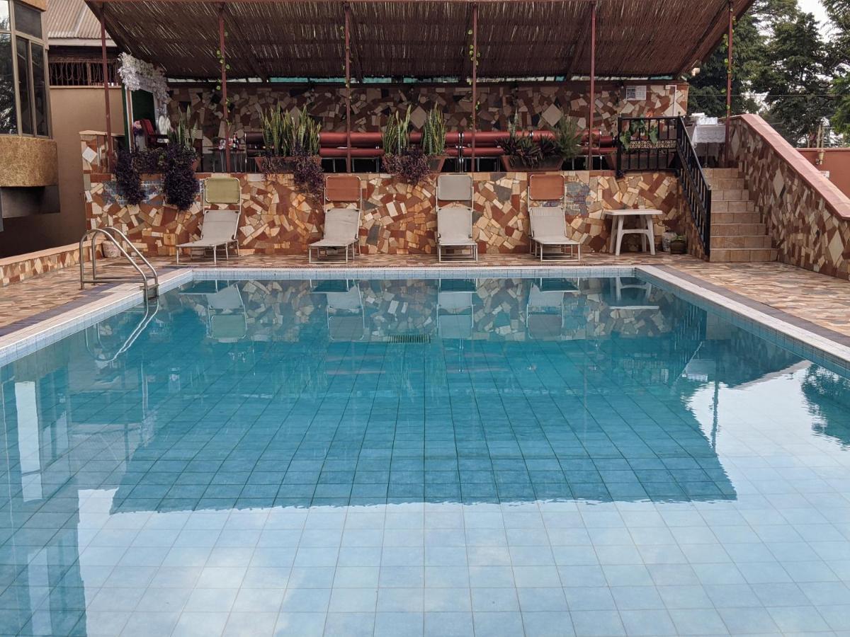 Prestige Hotel Suites Kampala Ngoại thất bức ảnh