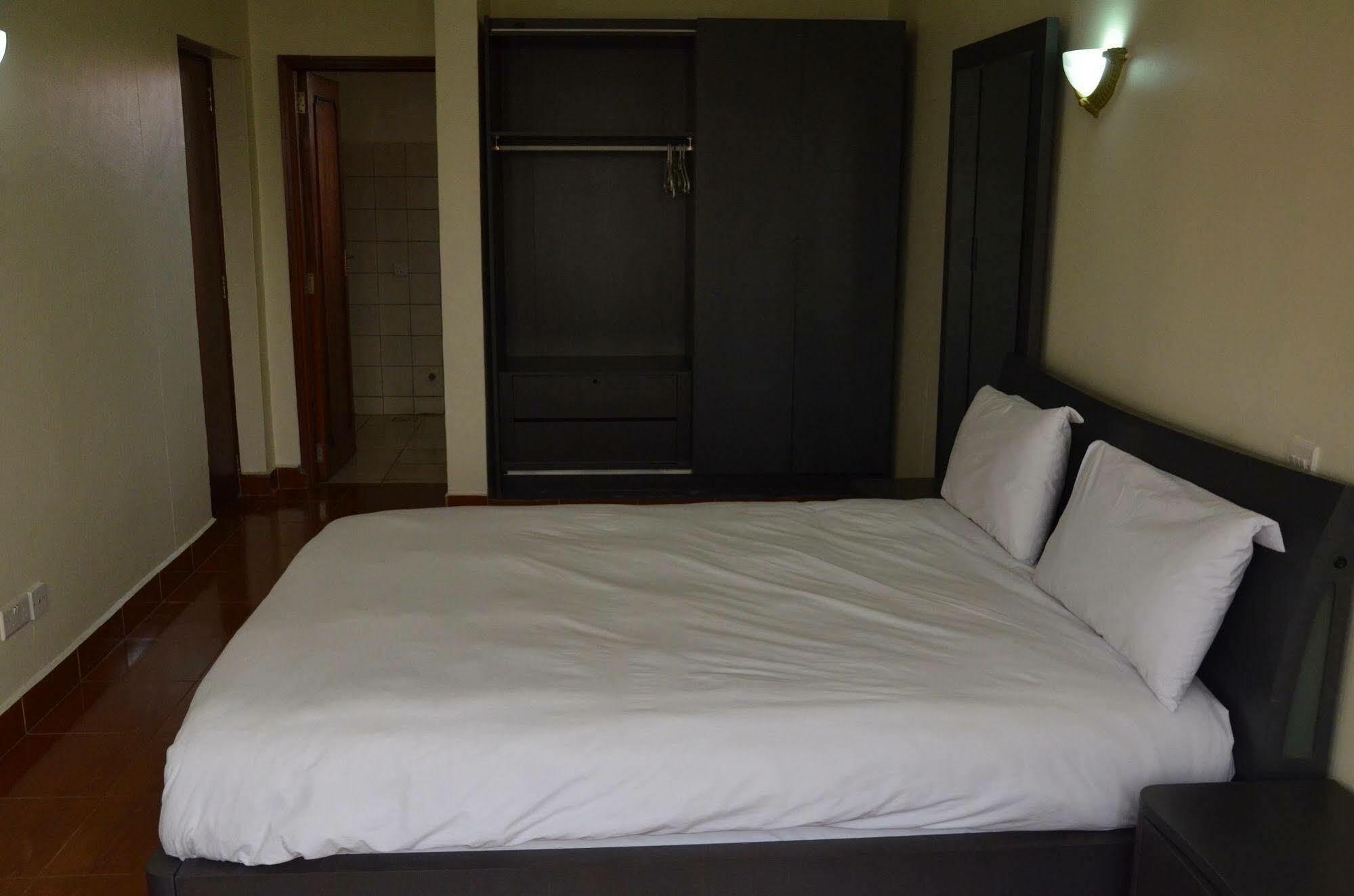 Prestige Hotel Suites Kampala Ngoại thất bức ảnh