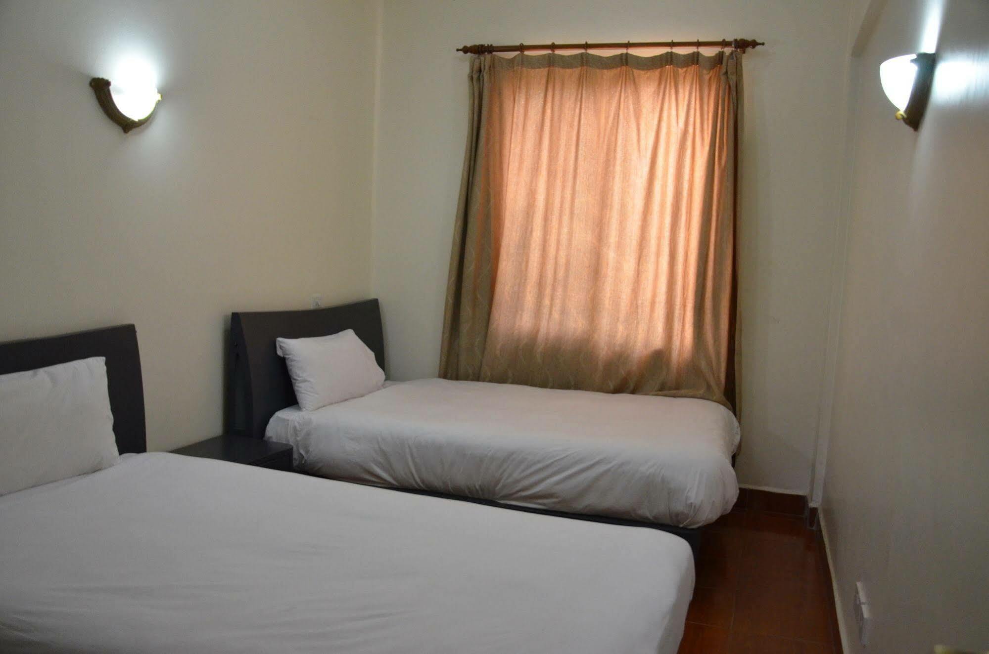 Prestige Hotel Suites Kampala Ngoại thất bức ảnh